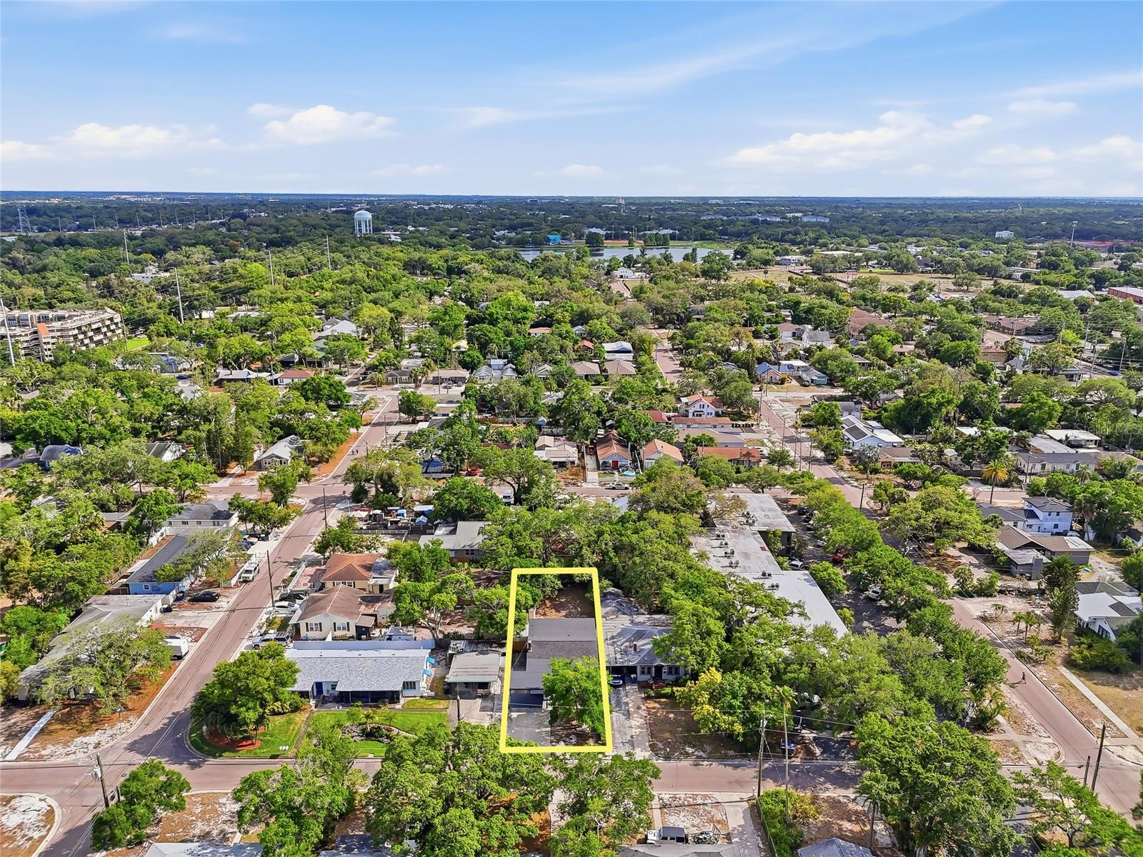 911 MAGNOLIA DRIVE
