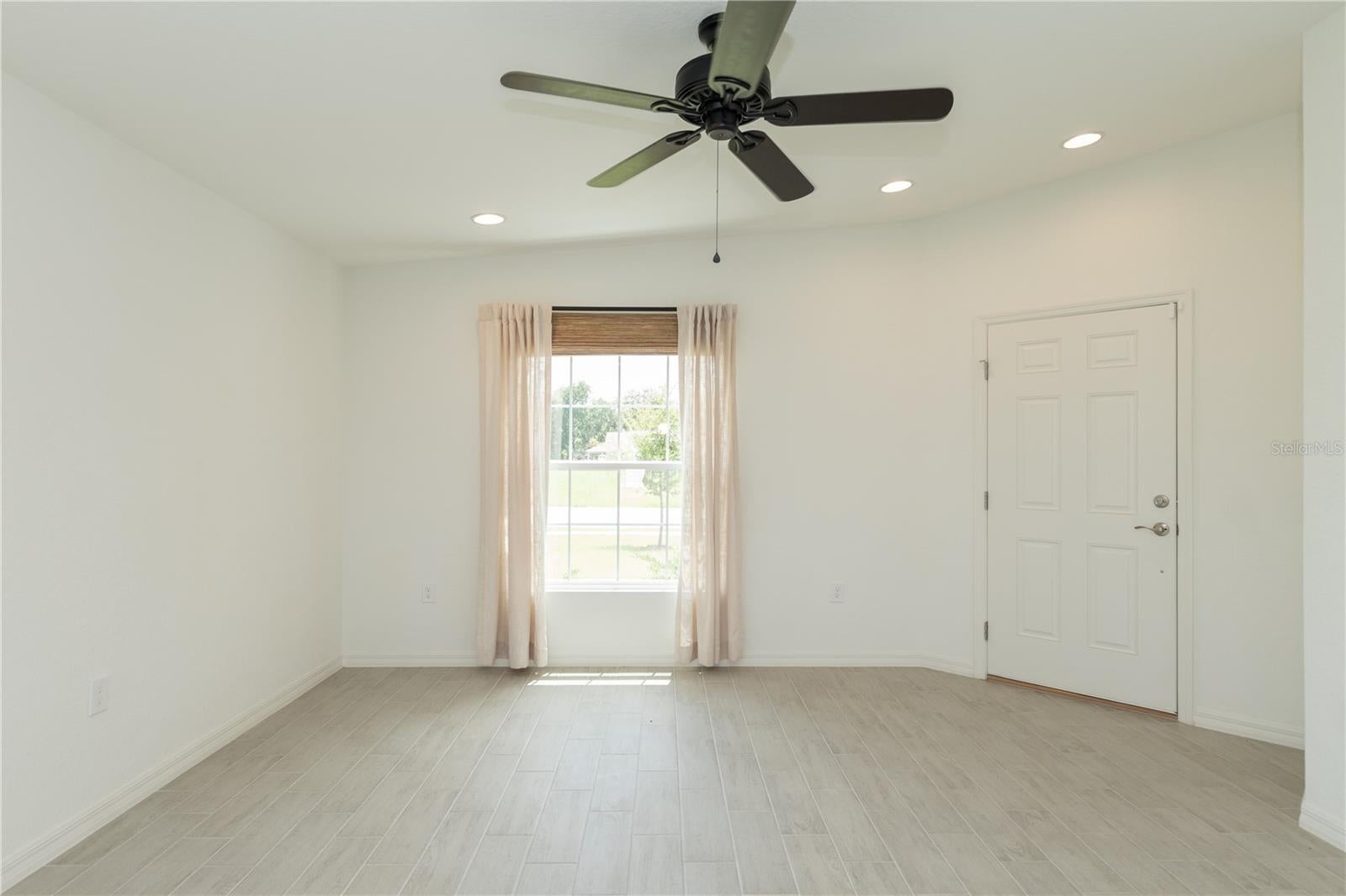 3512 ELLIOTT PLACE