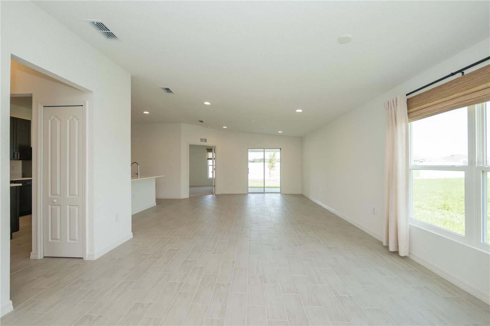 3512 ELLIOTT PLACE