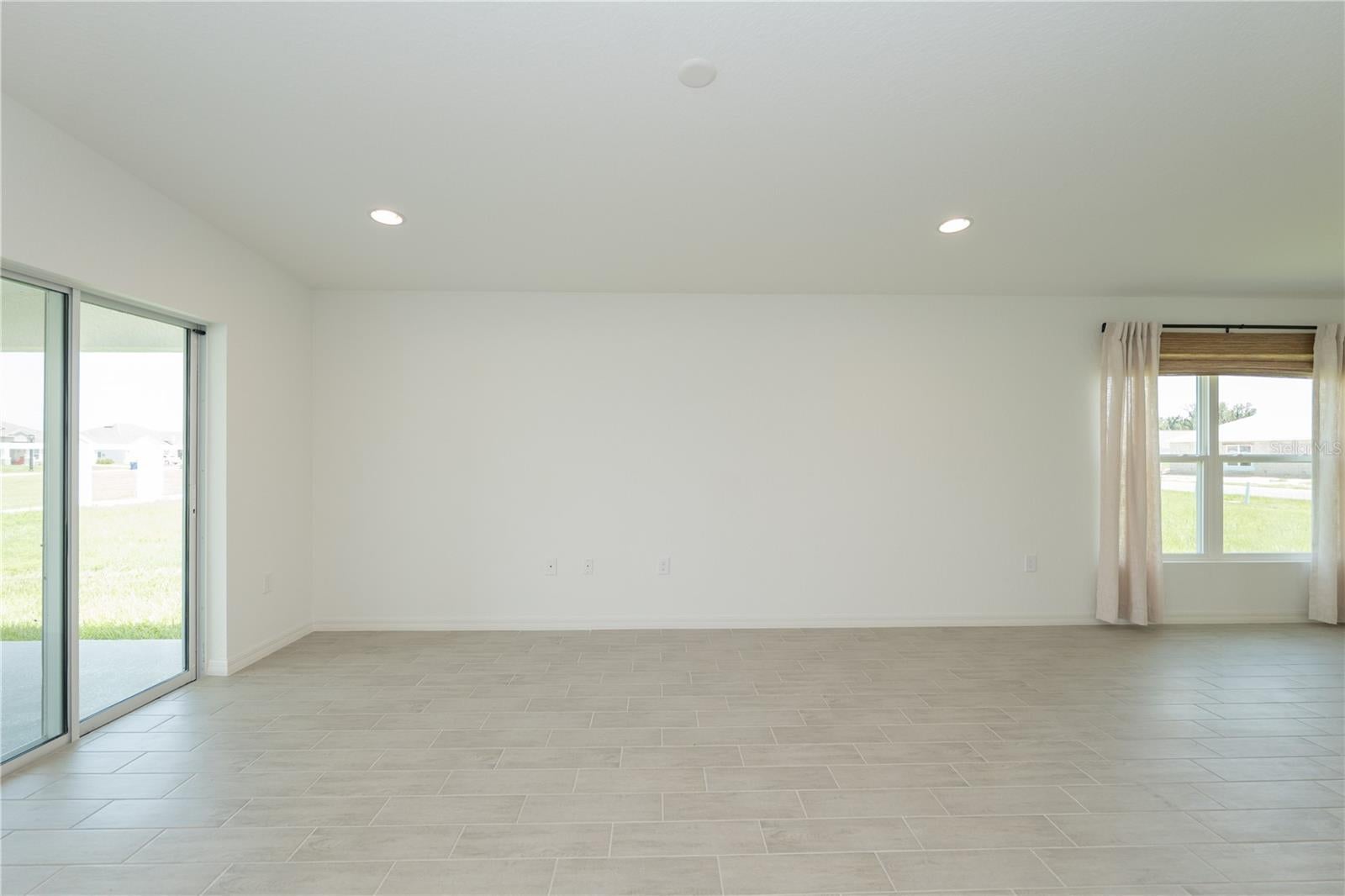 3512 ELLIOTT PLACE