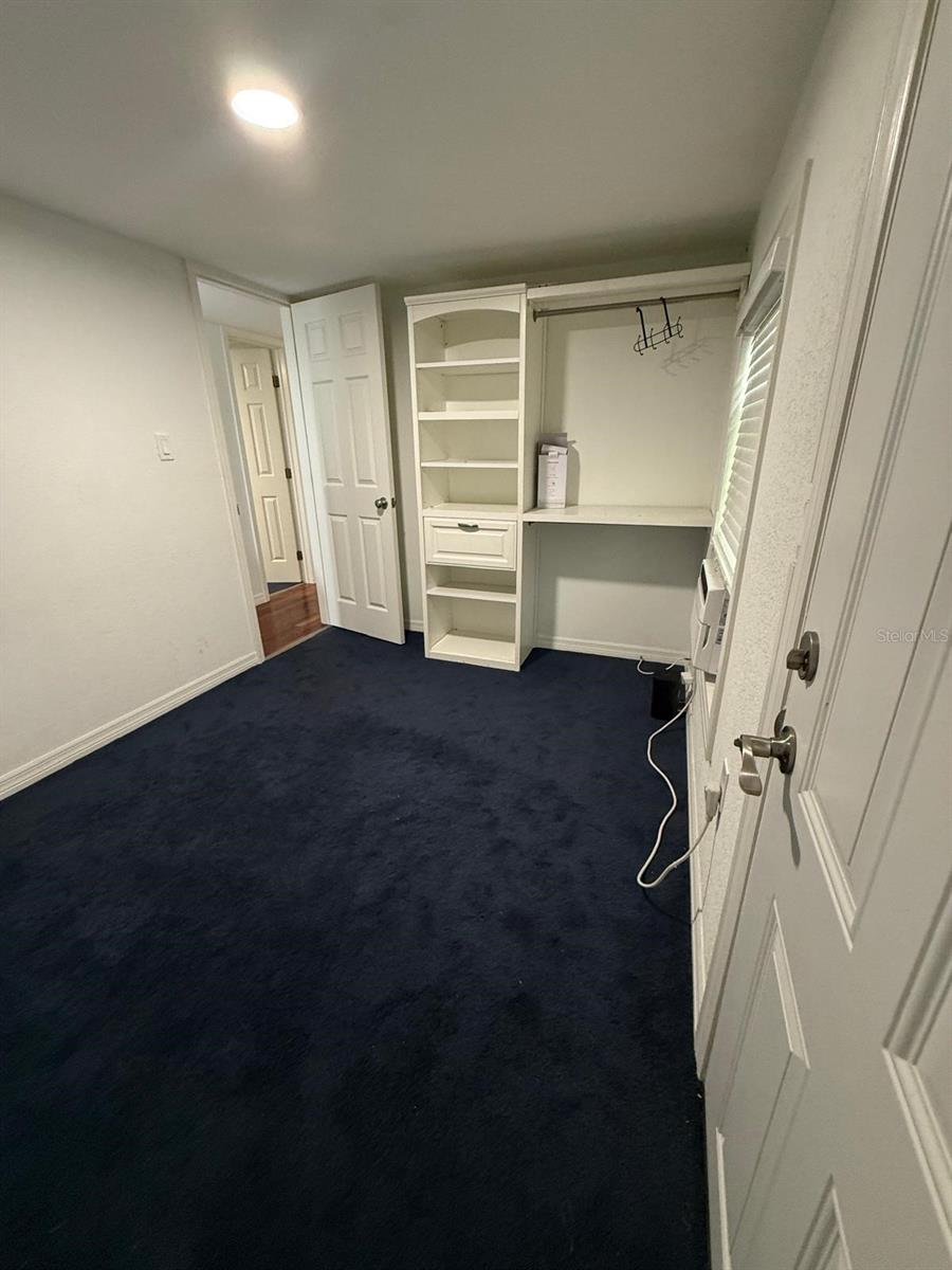 PALM LAKES ESTATES 5TH ADD - Residential