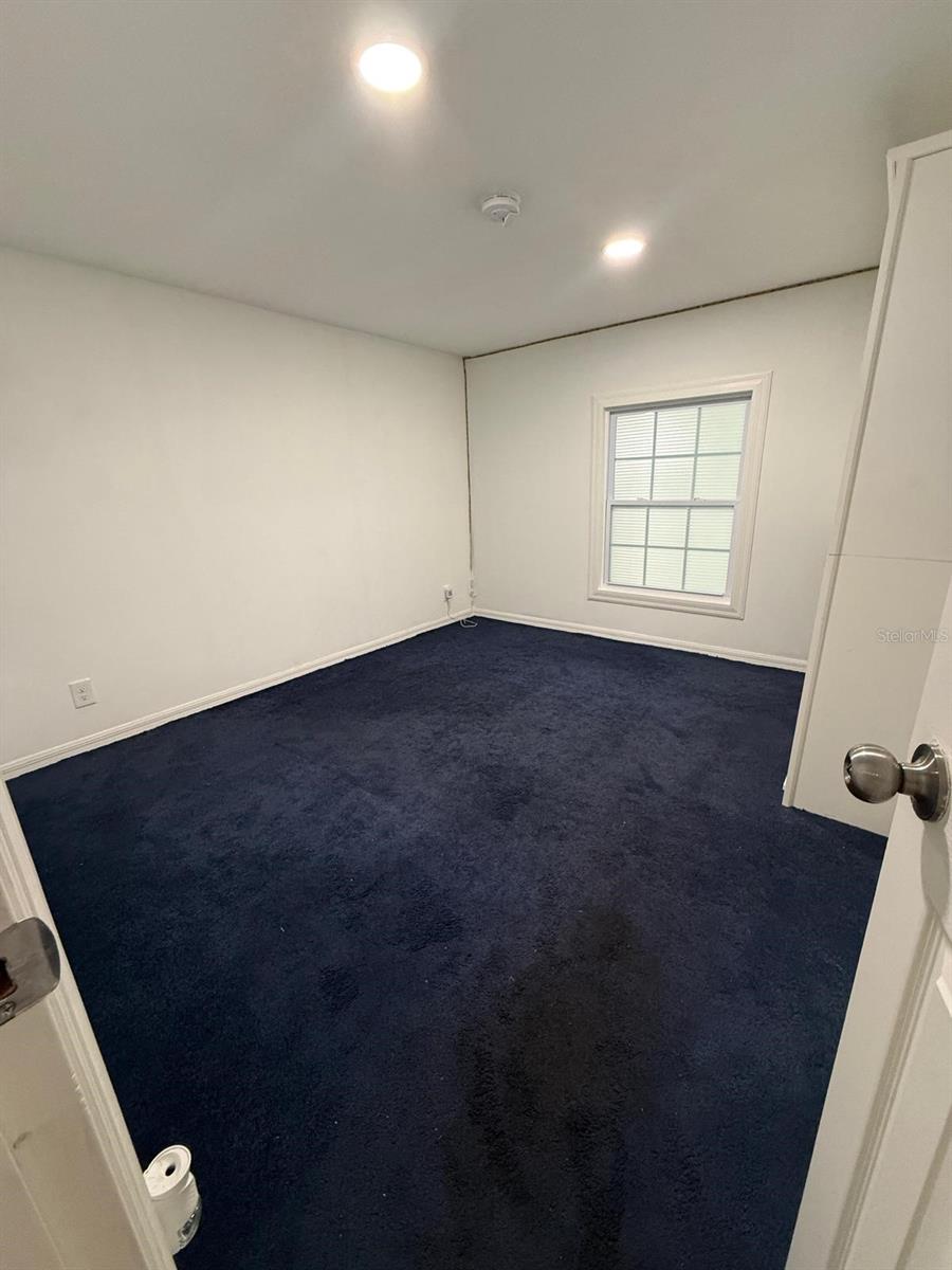 PALM LAKES ESTATES 5TH ADD - Residential