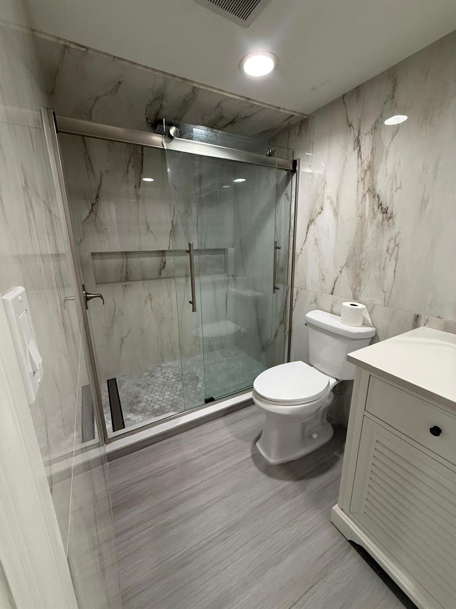 PALM LAKES ESTATES 5TH ADD - Residential