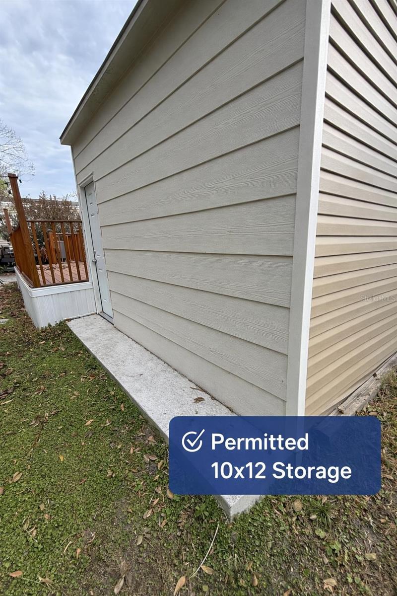 PALM LAKES ESTATES 5TH ADD - Residential