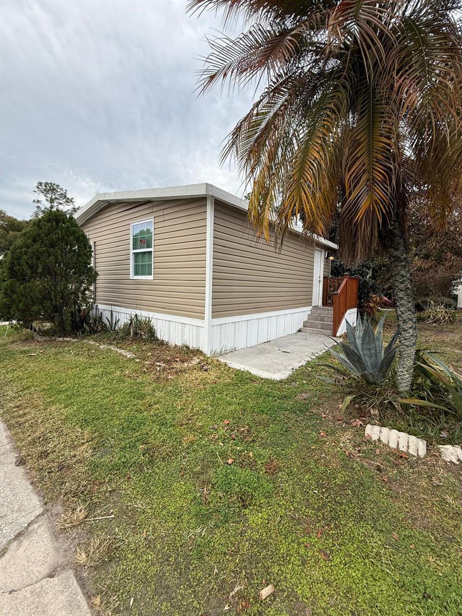 PALM LAKES ESTATES 5TH ADD - Residential