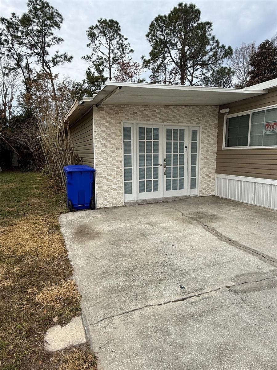 PALM LAKES ESTATES 5TH ADD - Residential