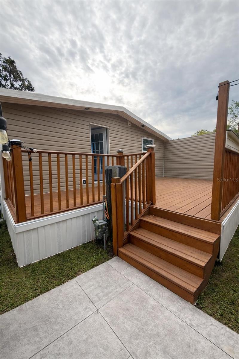 PALM LAKES ESTATES 5TH ADD - Residential