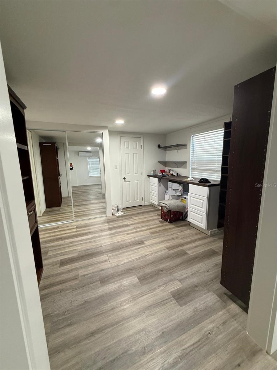 PALM LAKES ESTATES 5TH ADD - Residential