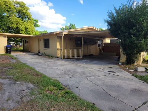 5335 ANDRUS AVENUE ORLANDO FL 32810