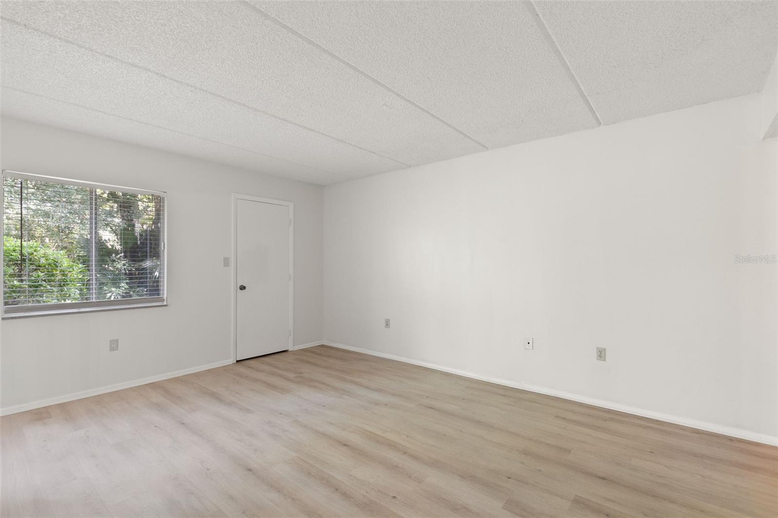 EAST LAKE WOODLANDS CYPRESS ESTATES - Residential