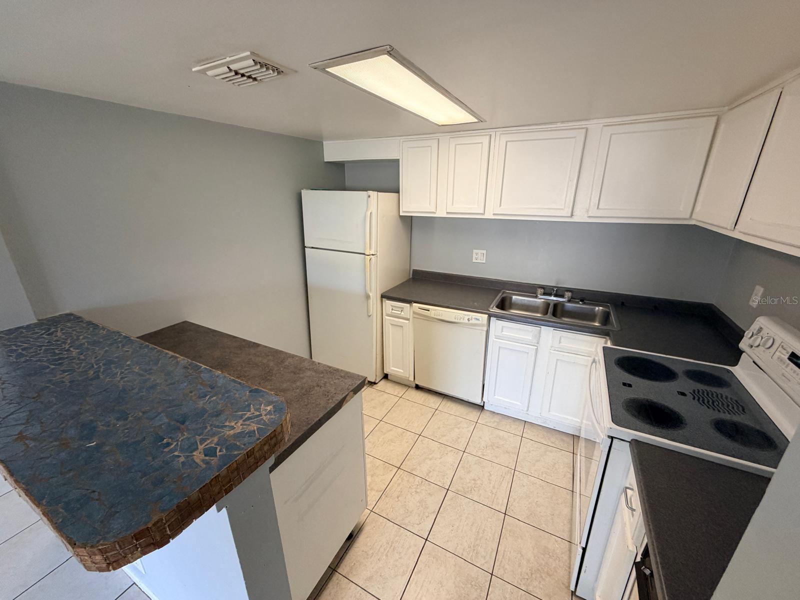 BAYTREE VILLAGE - Residential Lease