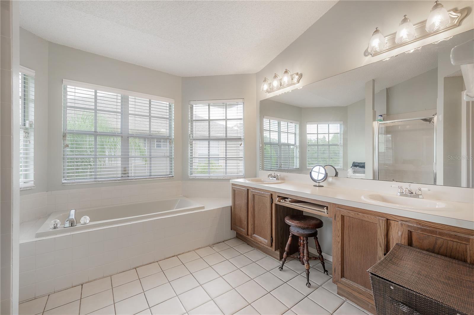 CARROLLWOOD VILLAGE PH III - Residential