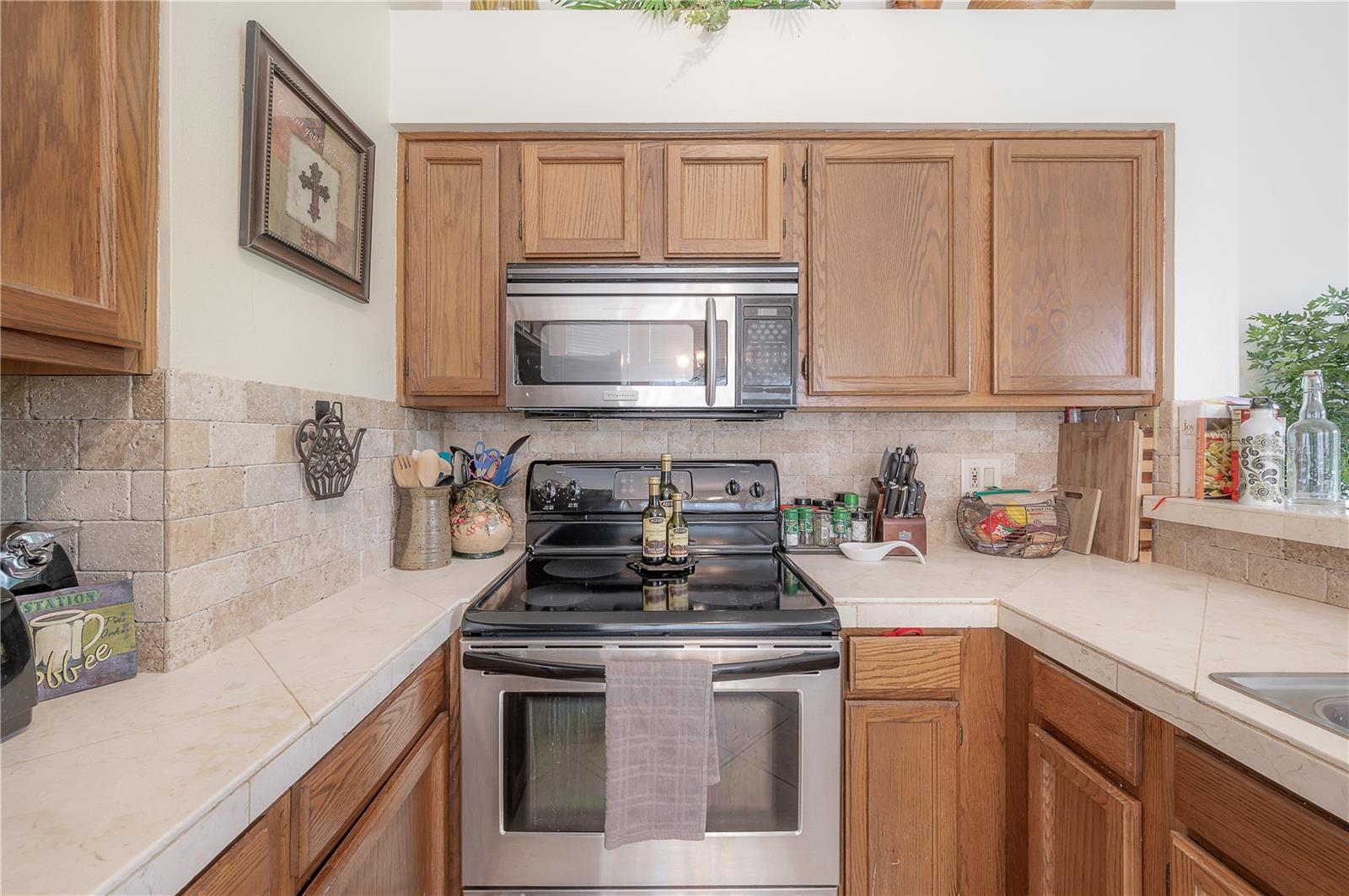 CARROLLWOOD VILLAGE PH III - Residential