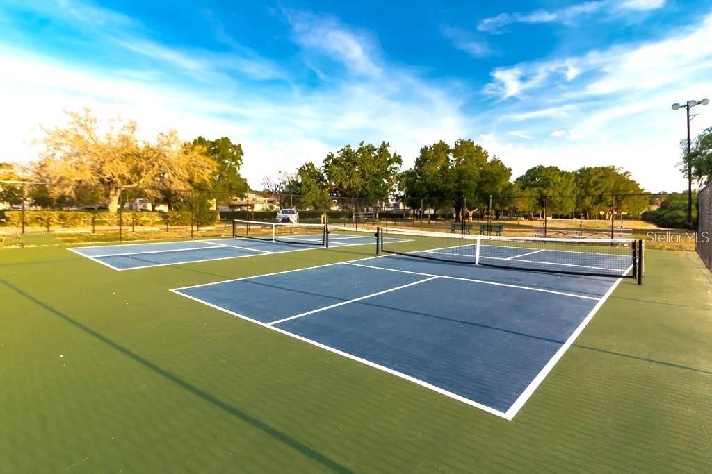 CARROLLWOOD VILLAGE PH III - Residential