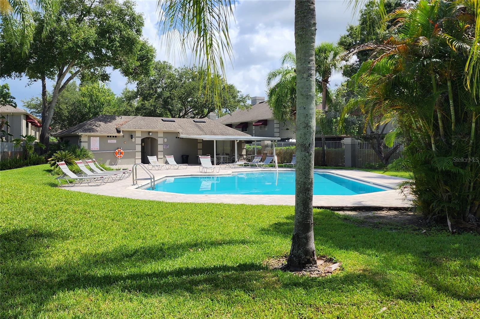 CARROLLWOOD VILLAGE PH III - Residential