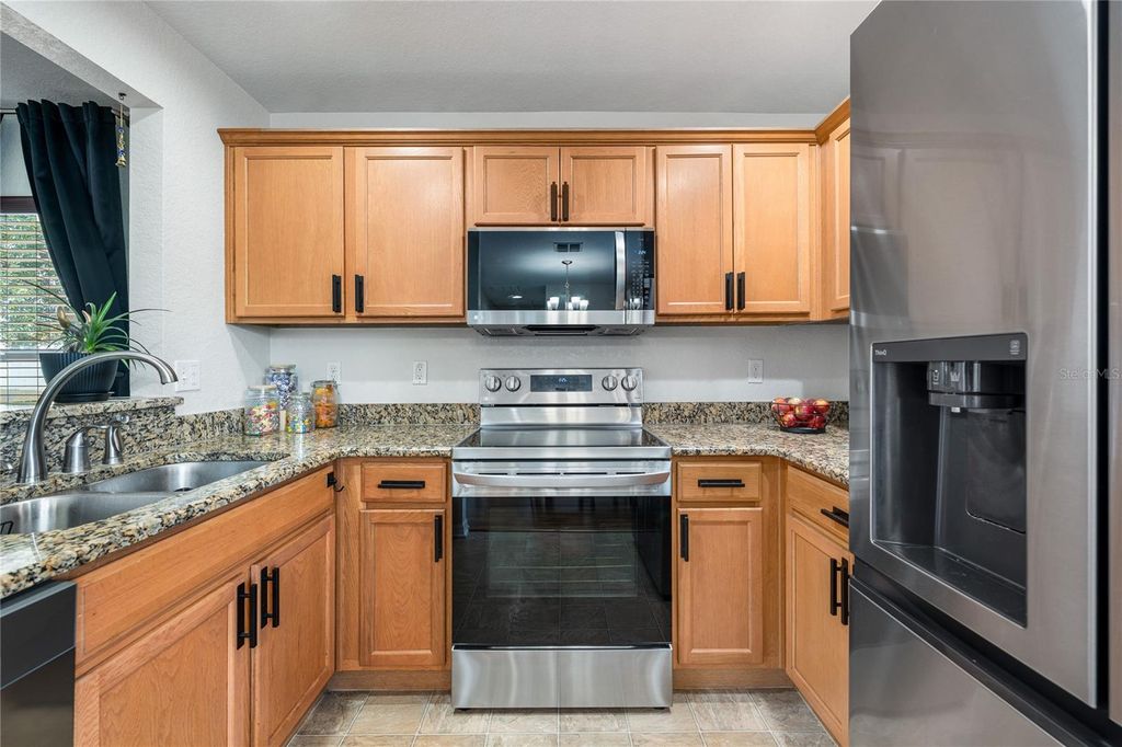 Photo of 1131 Highland Meadows Street, Davenport, FL 33837 (MLS # O6383824)