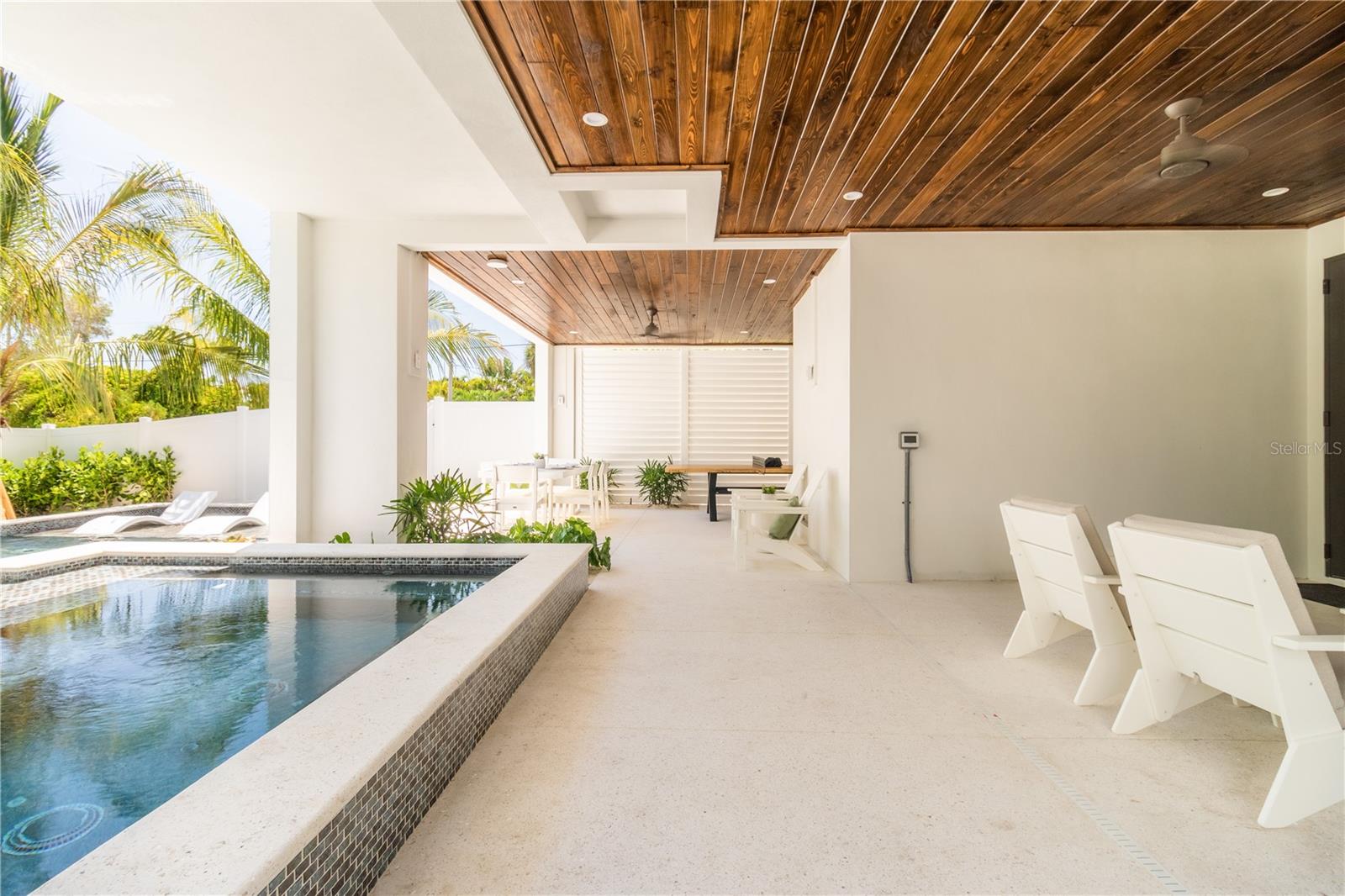 WEST WIND SHORES - Residential