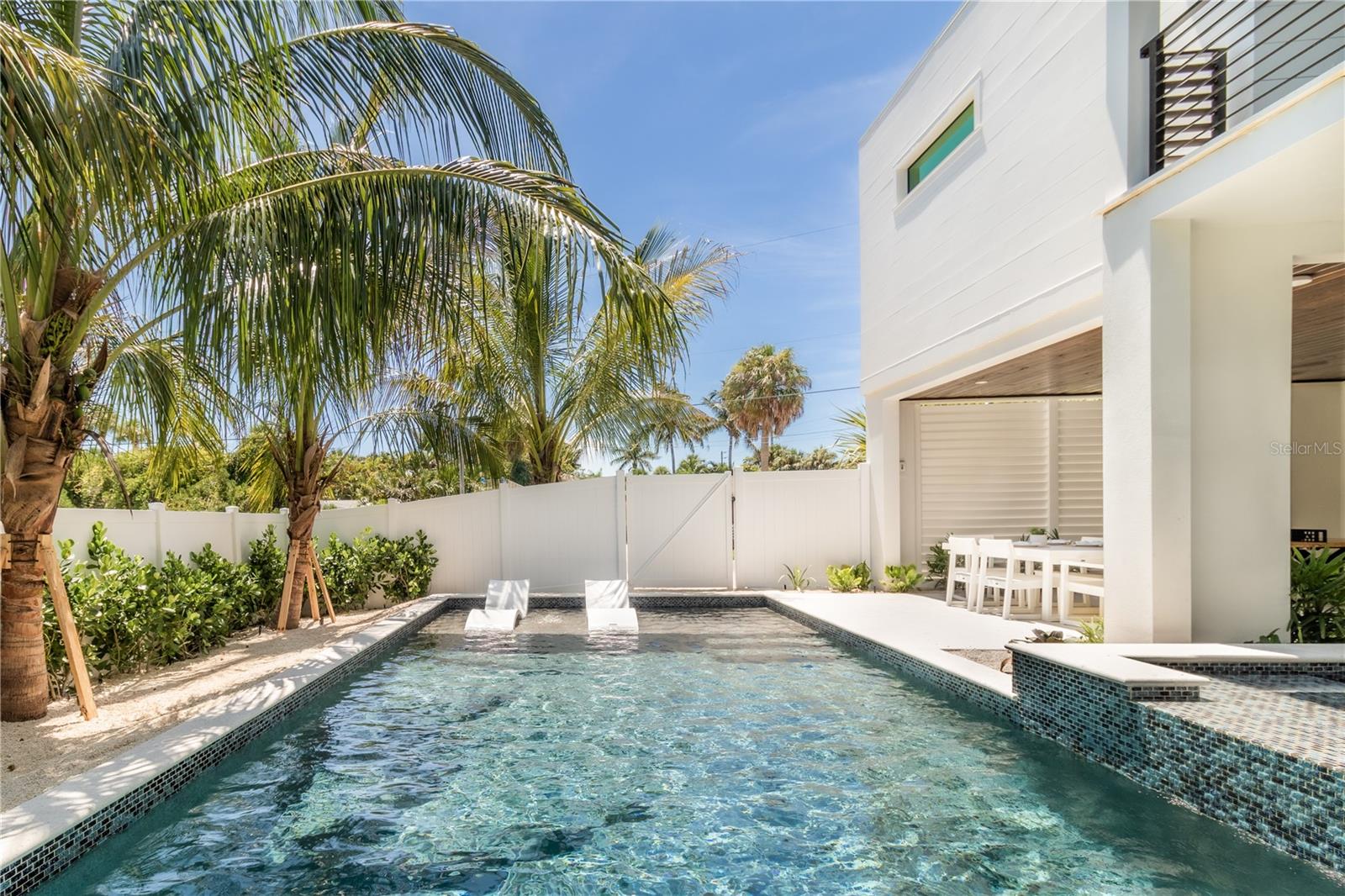 WEST WIND SHORES - Residential