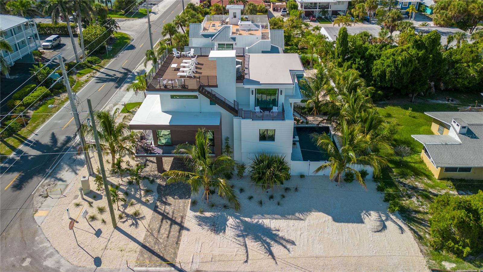 WEST WIND SHORES - Residential