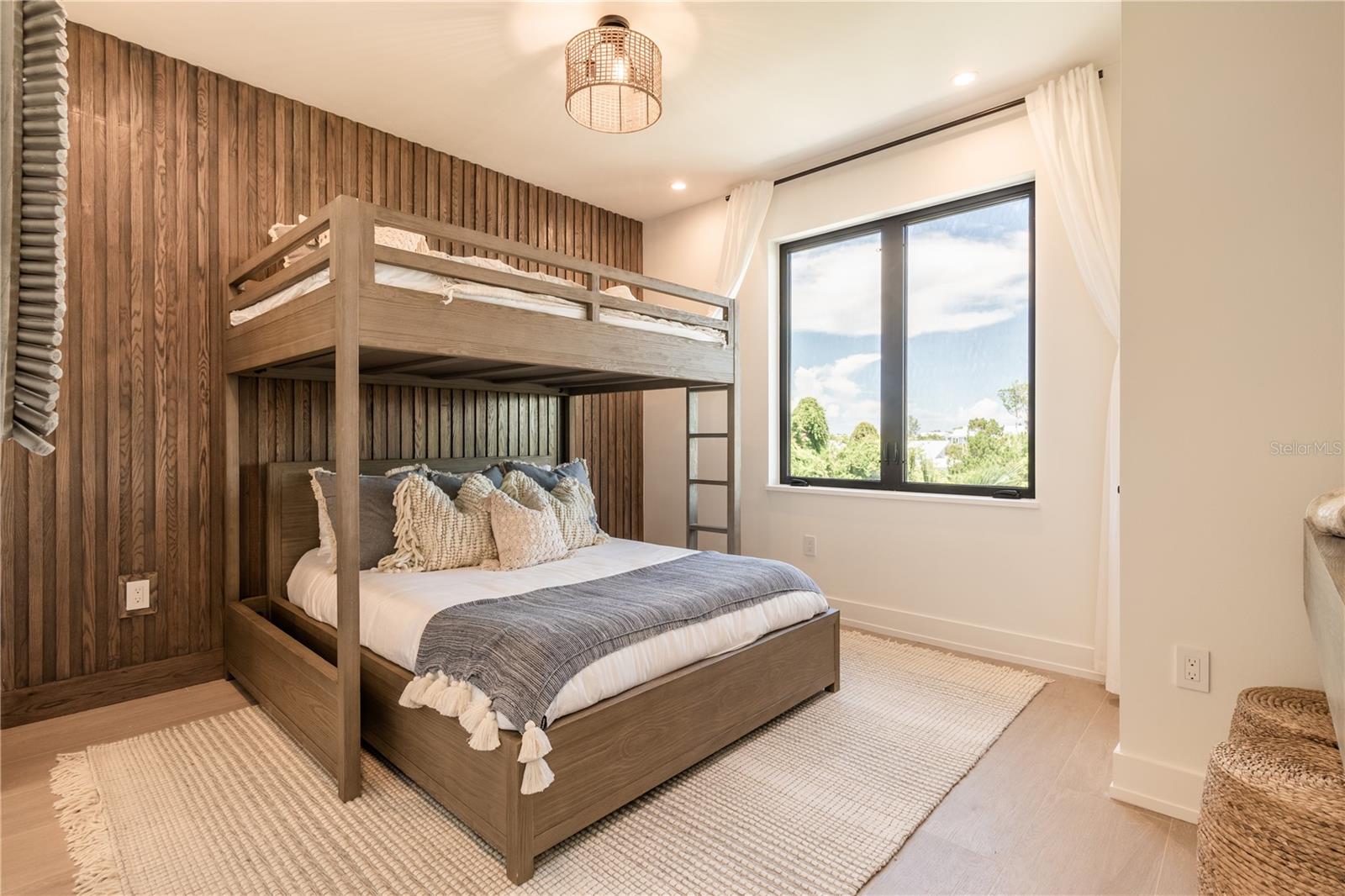 WEST WIND SHORES - Residential