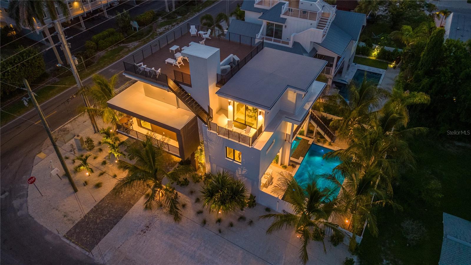 WEST WIND SHORES - Residential