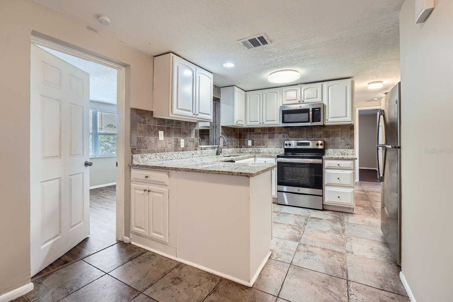 HOLIDAY LAKE ESTATES - Residential