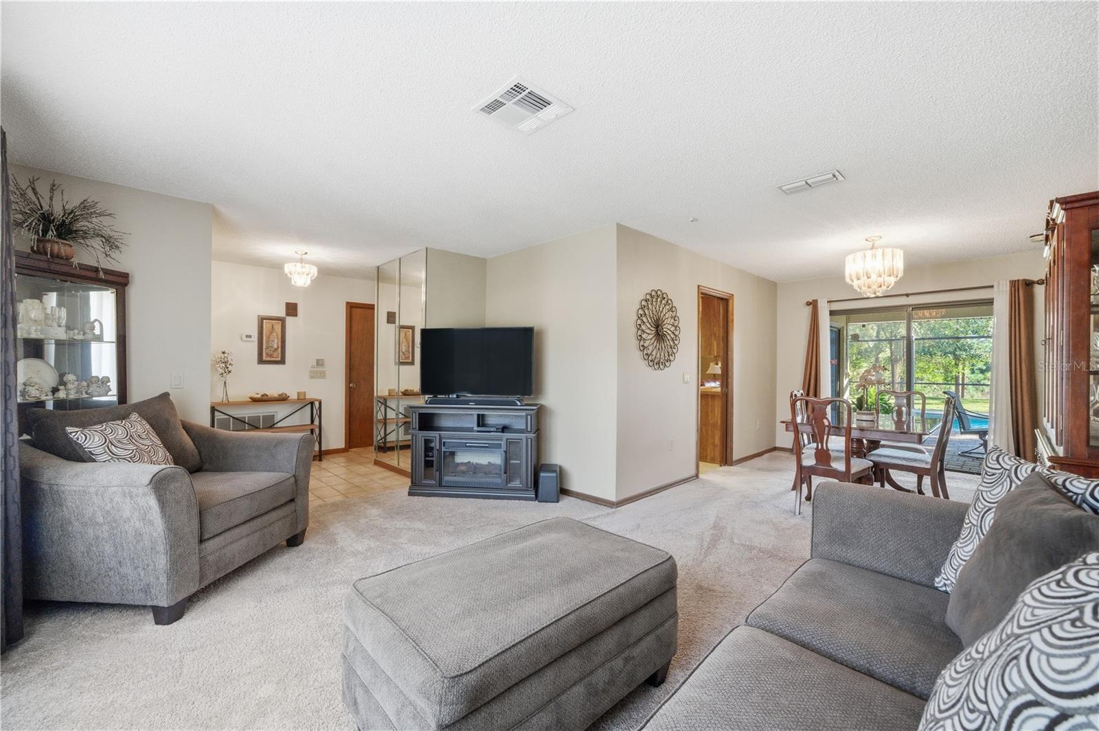 SPRING HILL - Residential