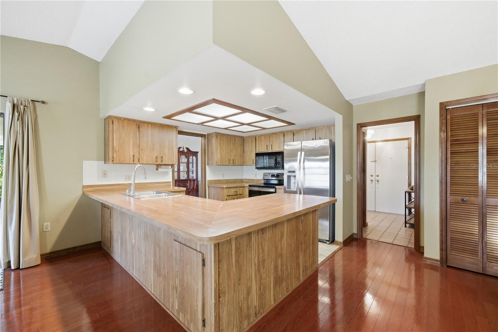 SPRING HILL - Residential