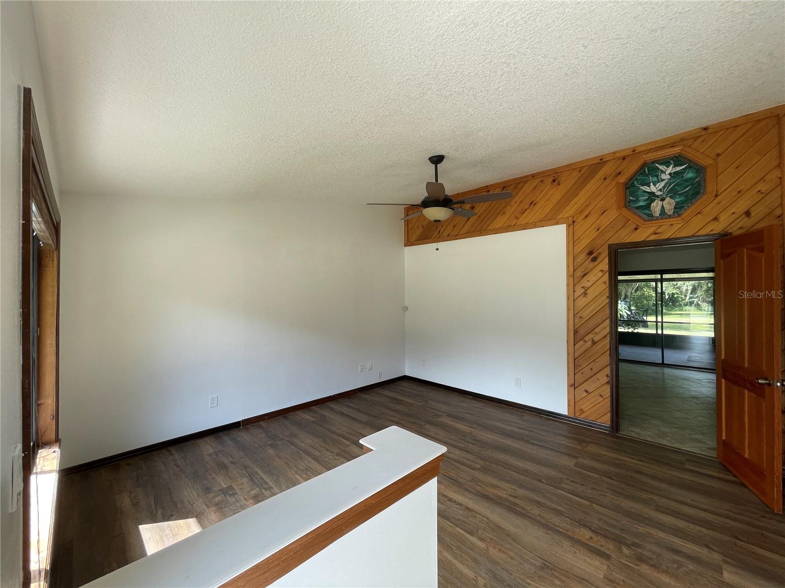 MIDWAY NEAR OVIEDO - Residential Lease