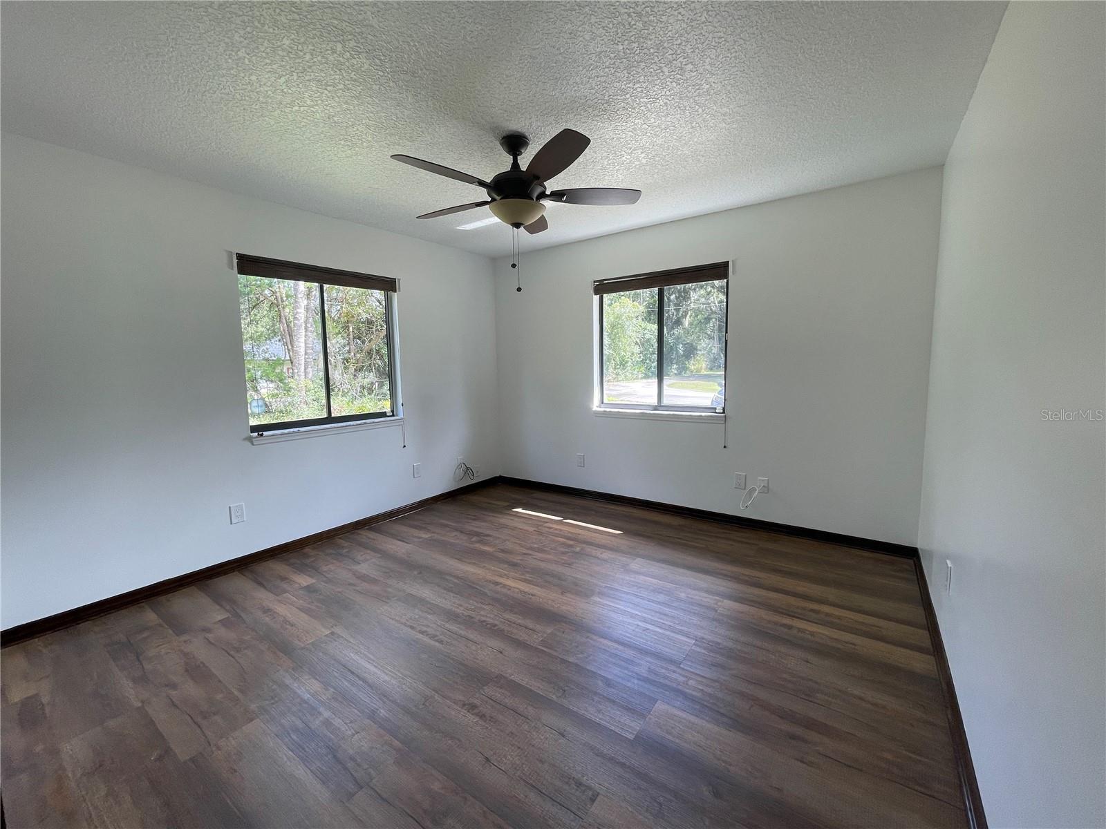 MIDWAY NEAR OVIEDO - Residential Lease