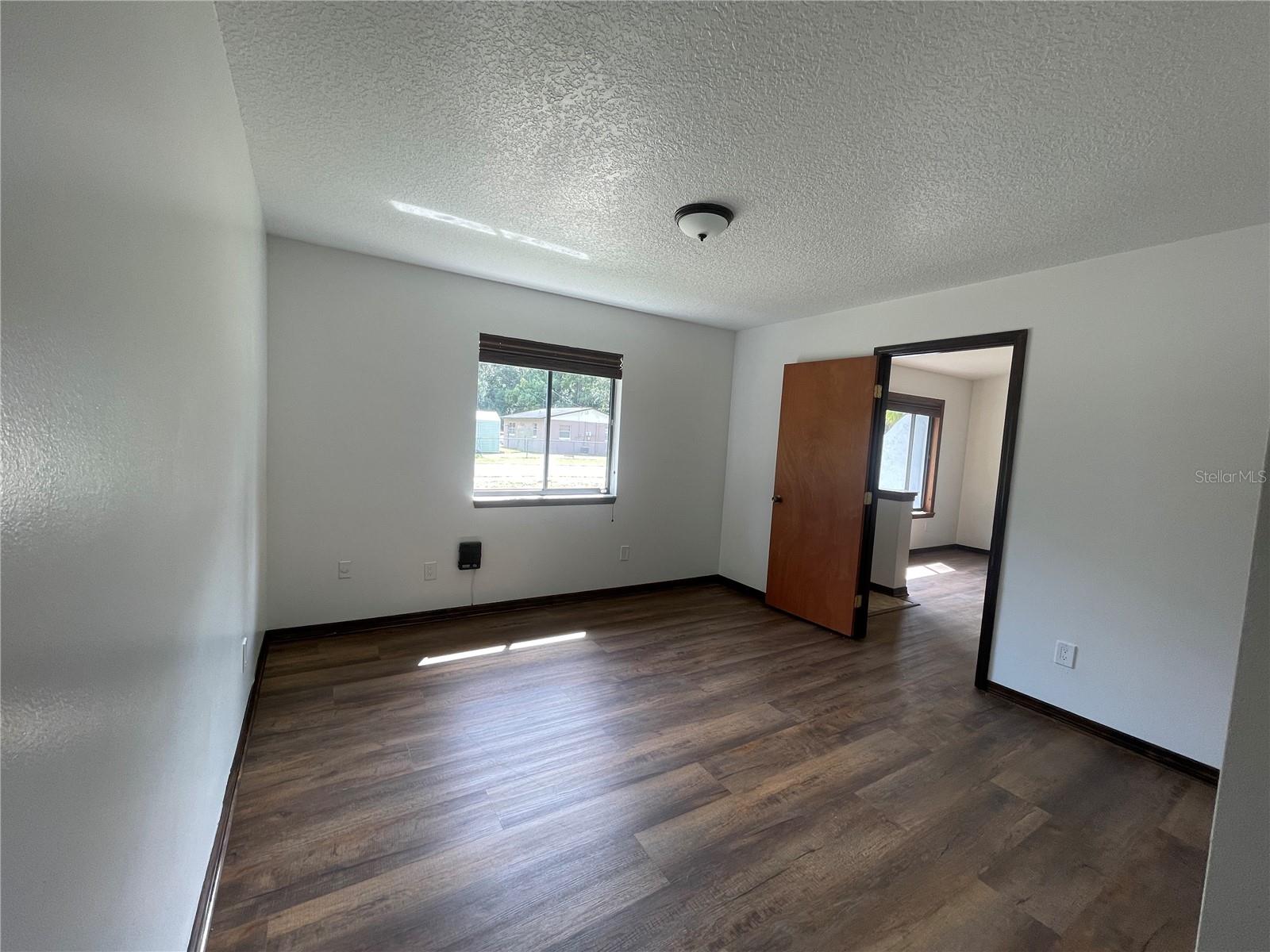 MIDWAY NEAR OVIEDO - Residential Lease