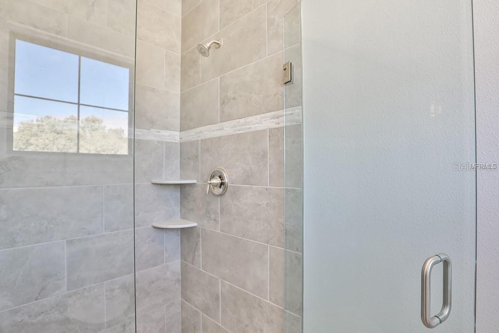 MANHATTAN GARDENS TWNHMS - Residential Lease