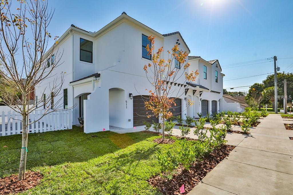 MANHATTAN GARDENS TWNHMS - Residential Lease