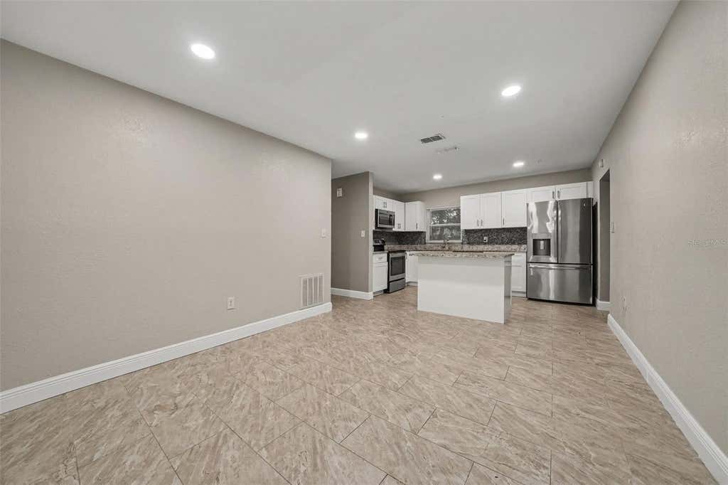 Photo of 1339 E Jackson Avenue, Mount Dora, FL 32757 (MLS # O6435132)