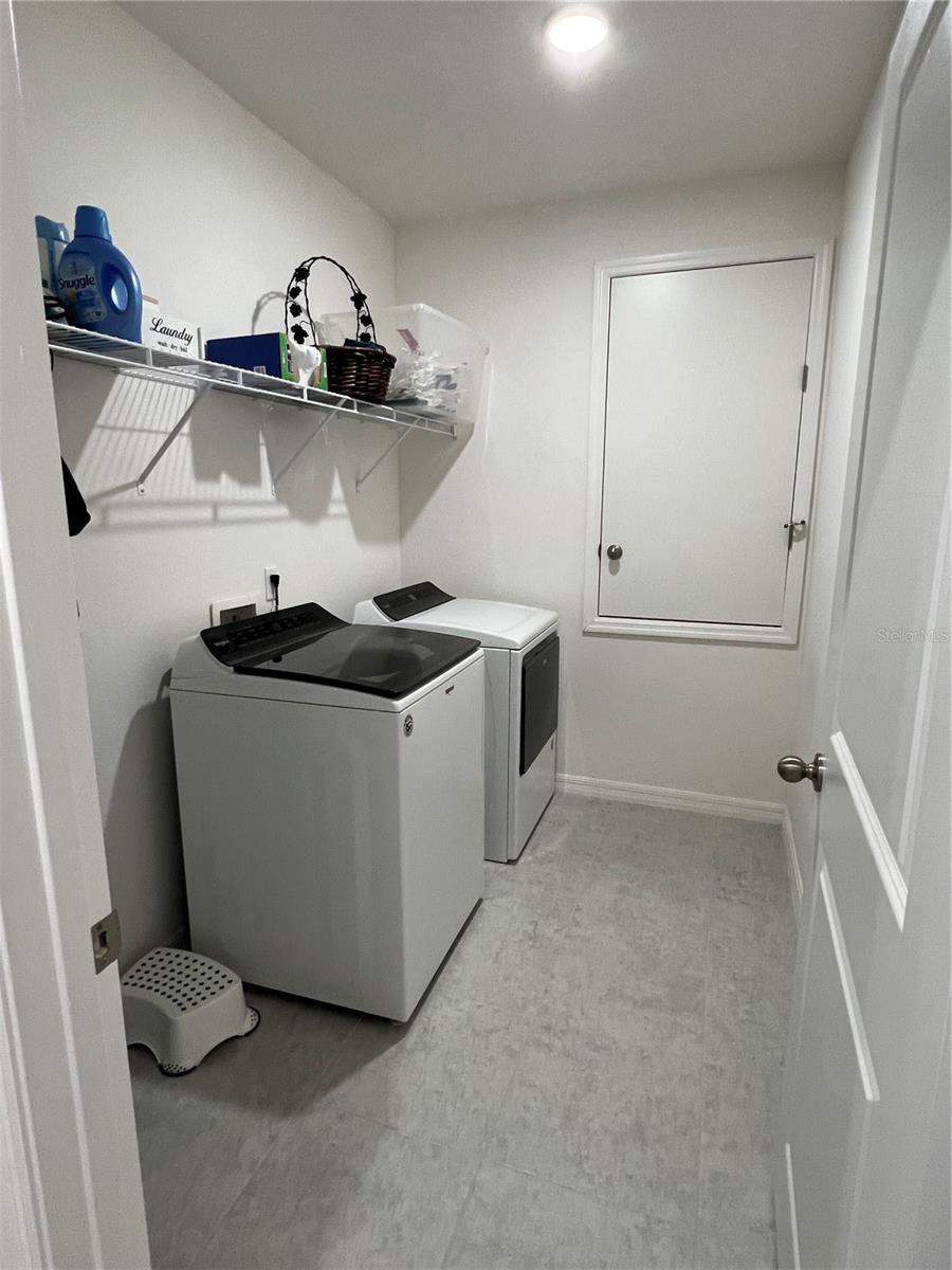 1570 - PORT CHARLOTTE SUB 24 - Residential