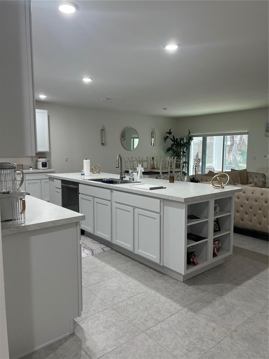 1570 - PORT CHARLOTTE SUB 24 - Residential