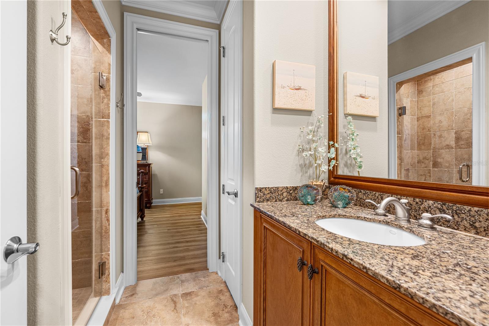 OCEANSIDE/BEVERLY BEACH CONDO - Residential