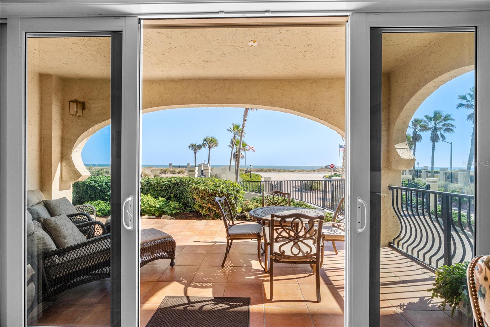 OCEANSIDE/BEVERLY BEACH CONDO - Residential