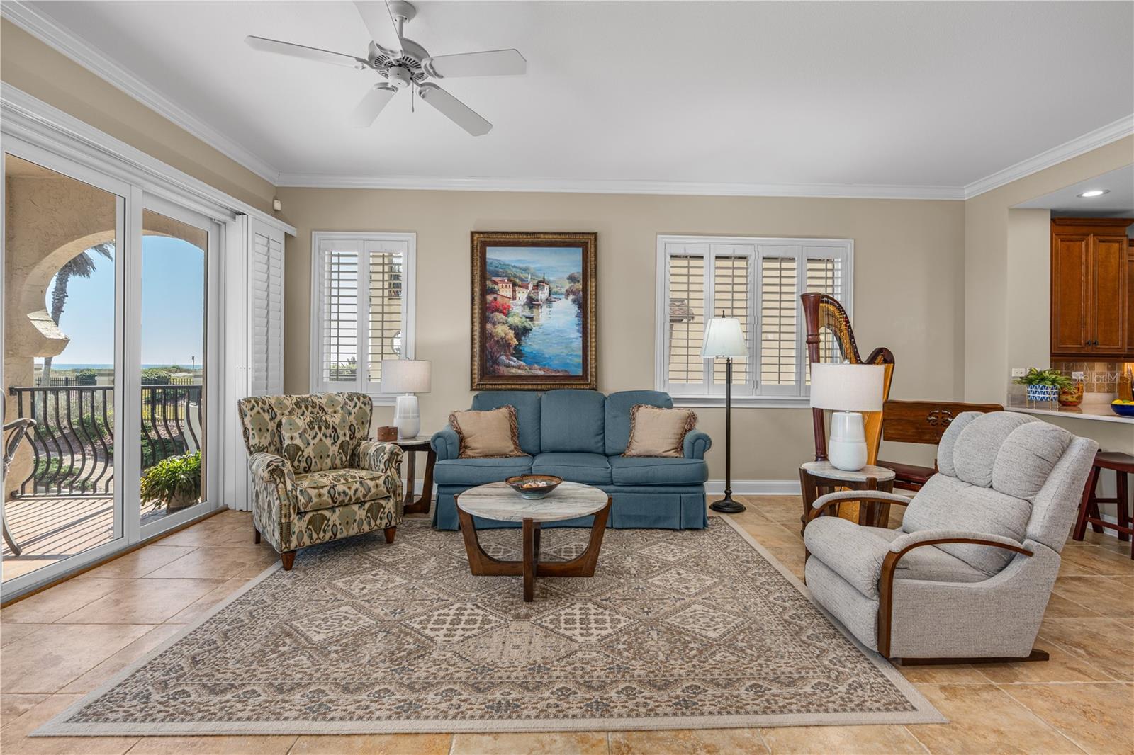 OCEANSIDE/BEVERLY BEACH CONDO - Residential