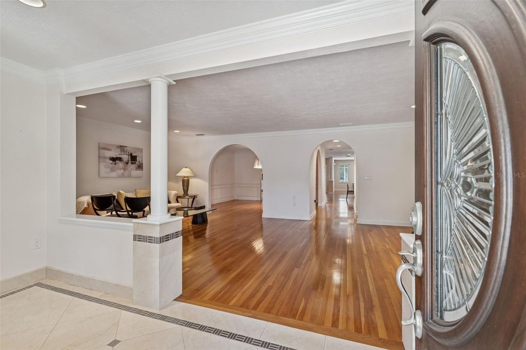 Photo of 248 Blanca Avenue, Tampa, FL 33606 (MLS # TB8463027)