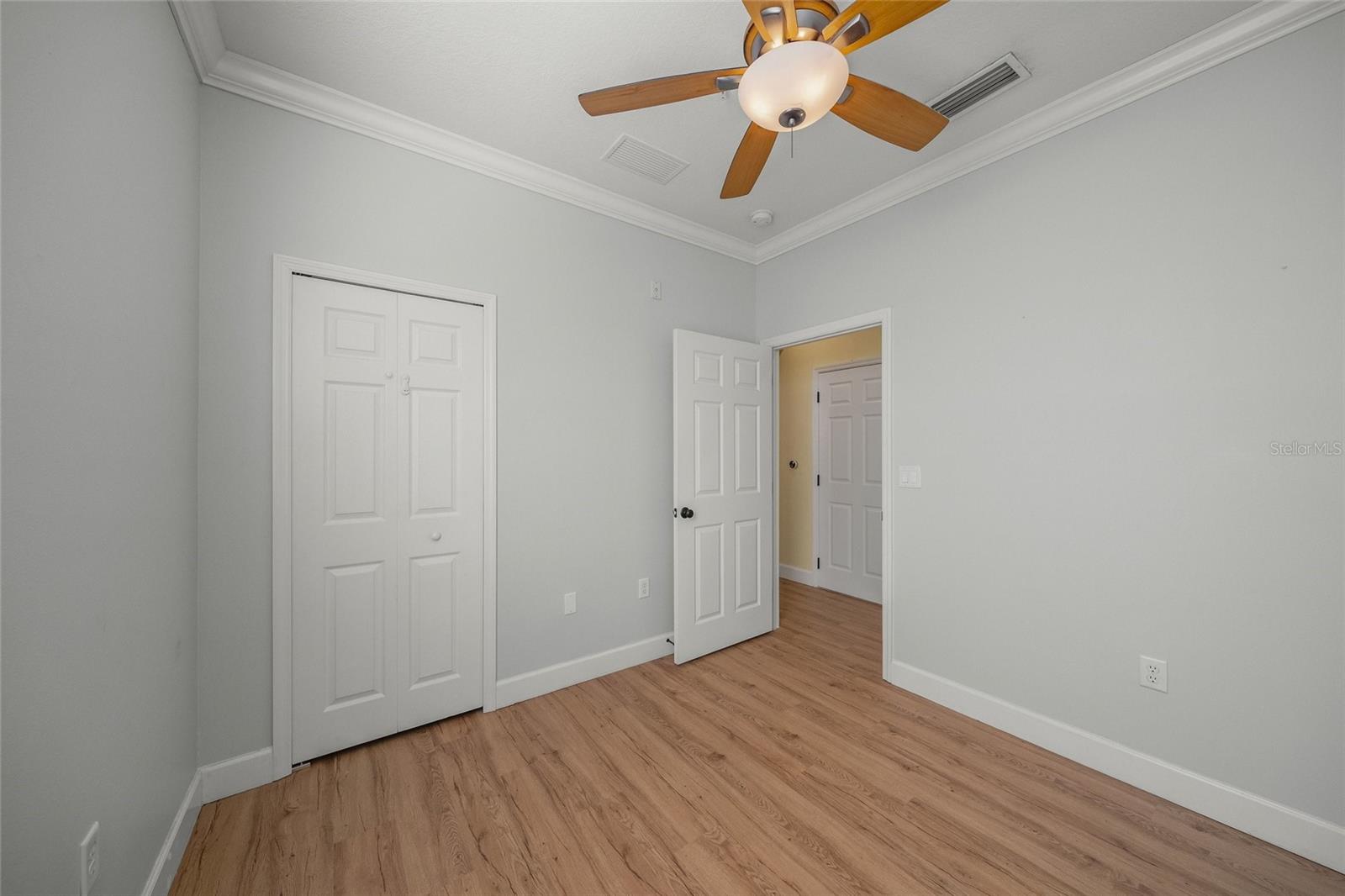 STONEHAVEN PH 4, 5, 6, 7 & 25 - Residential Lease