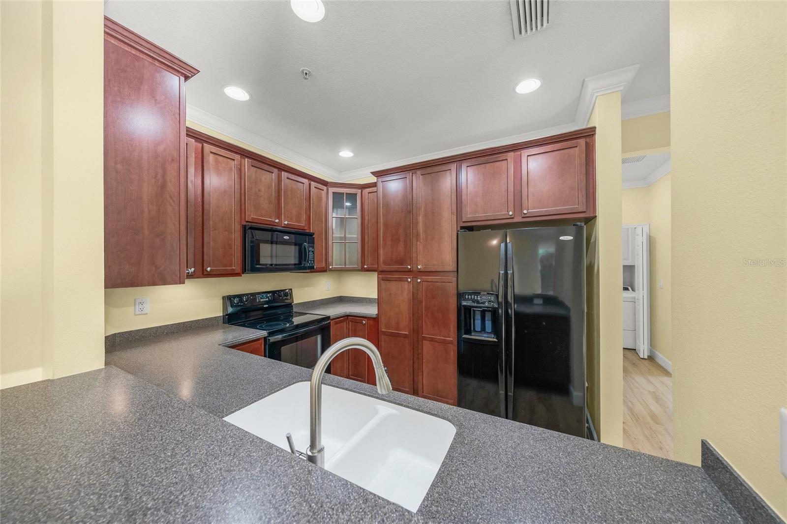 STONEHAVEN PH 4, 5, 6, 7 & 25 - Residential Lease