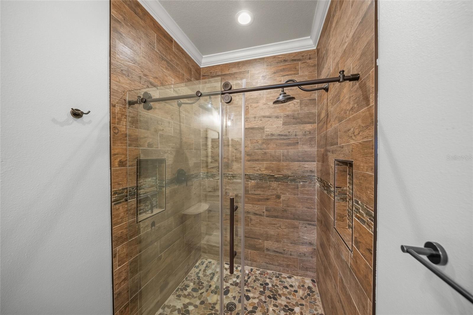 STONEHAVEN PH 4, 5, 6, 7 & 25 - Residential Lease