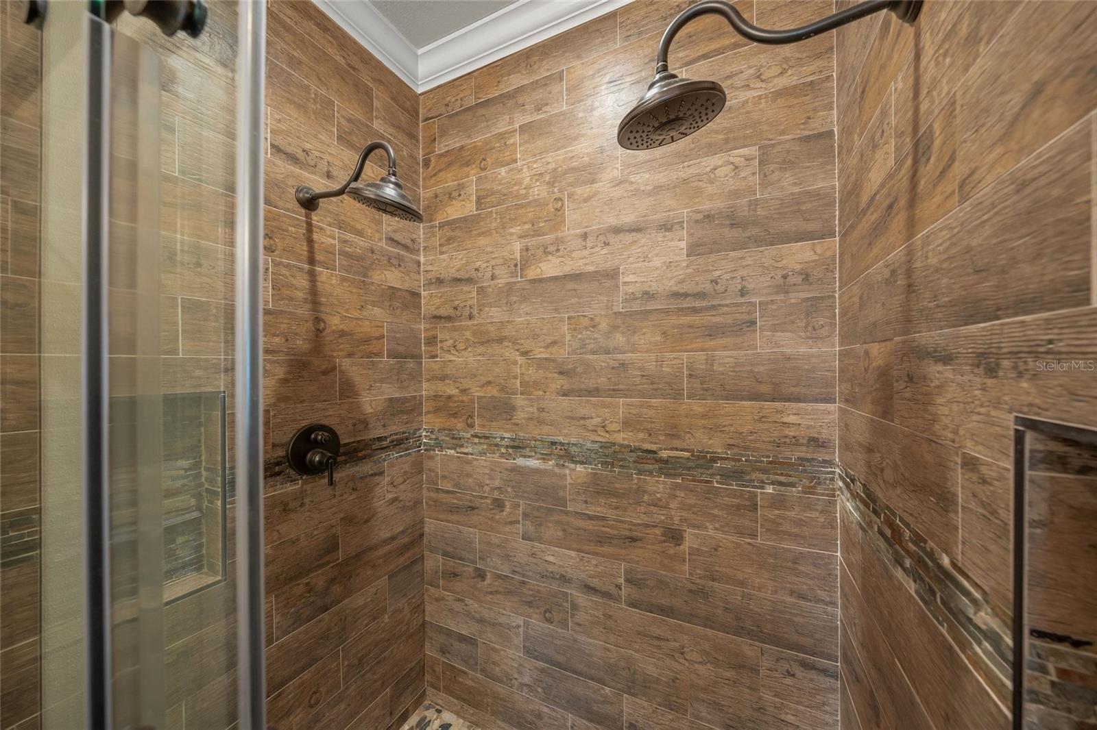 STONEHAVEN PH 4, 5, 6, 7 & 25 - Residential Lease