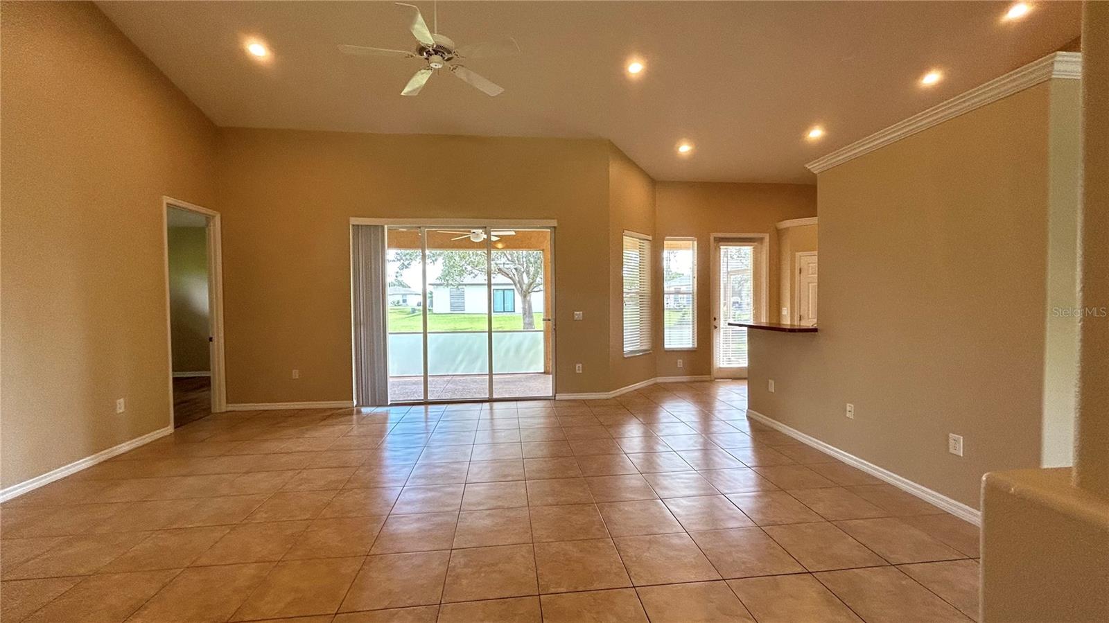 PORT CHARLOTTE SUB 09 - Residential Lease