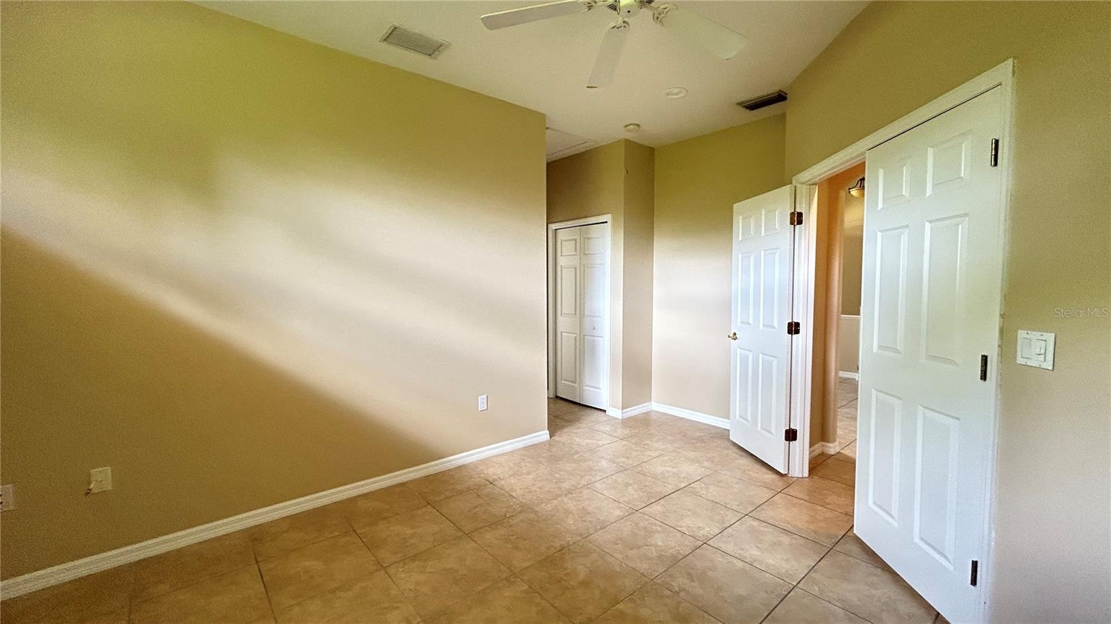 PORT CHARLOTTE SUB 09 - Residential Lease