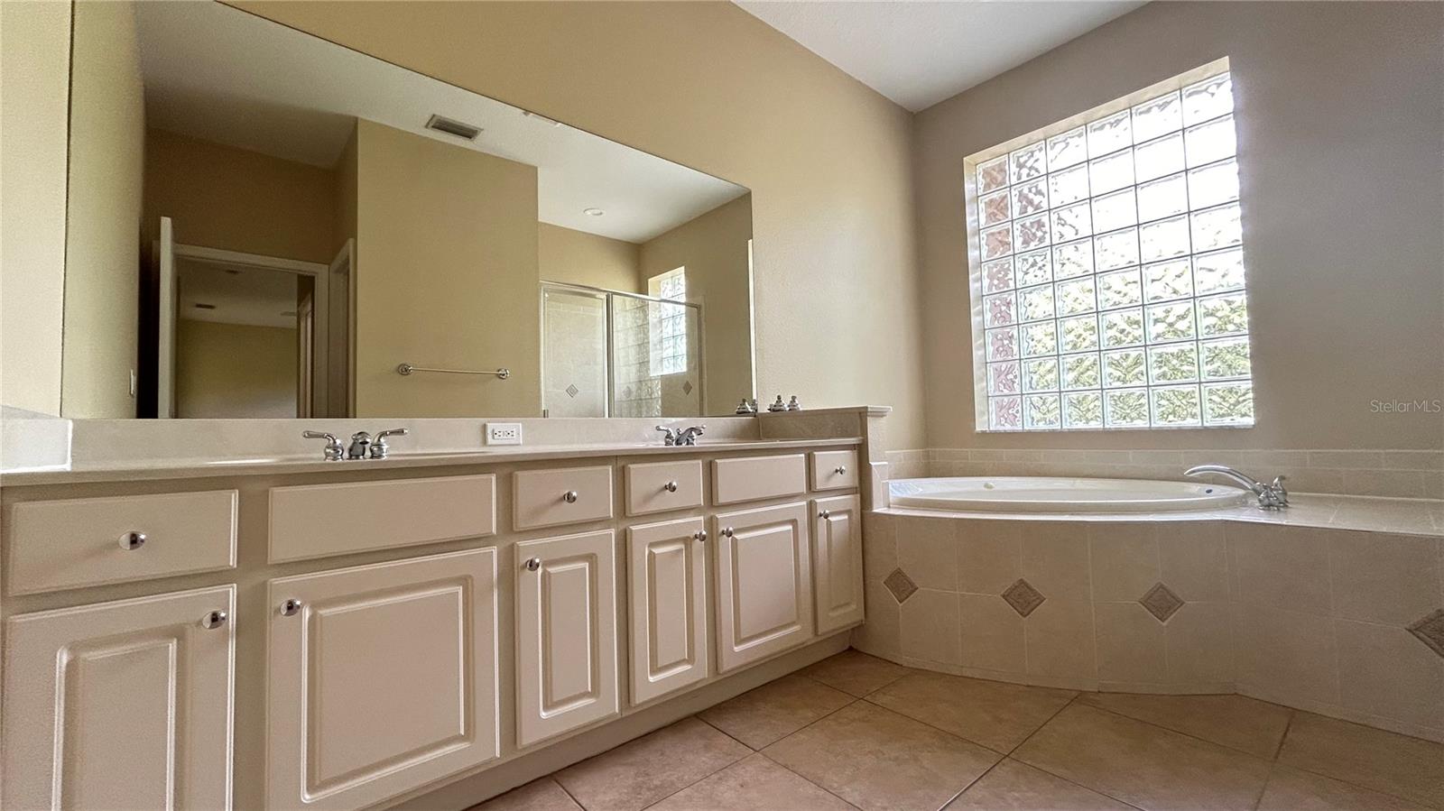 PORT CHARLOTTE SUB 09 - Residential Lease