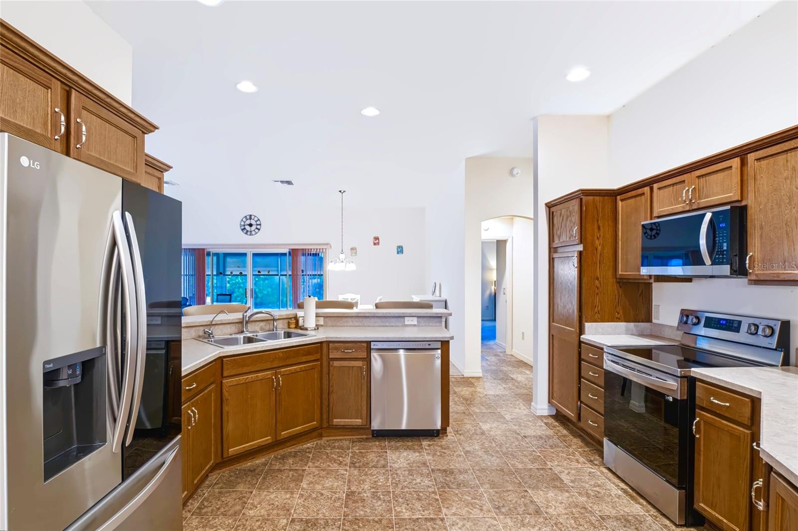 3161 DRESSENDORFER DRIVE