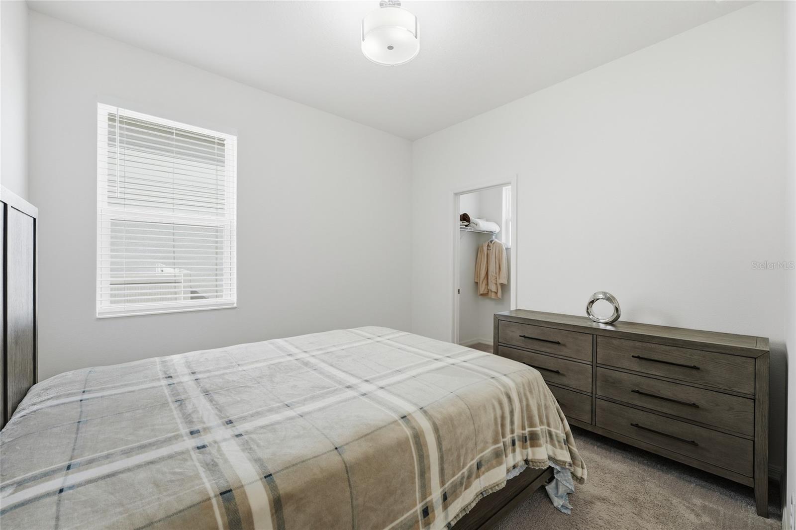 RESERVE/LK RDG - Residential