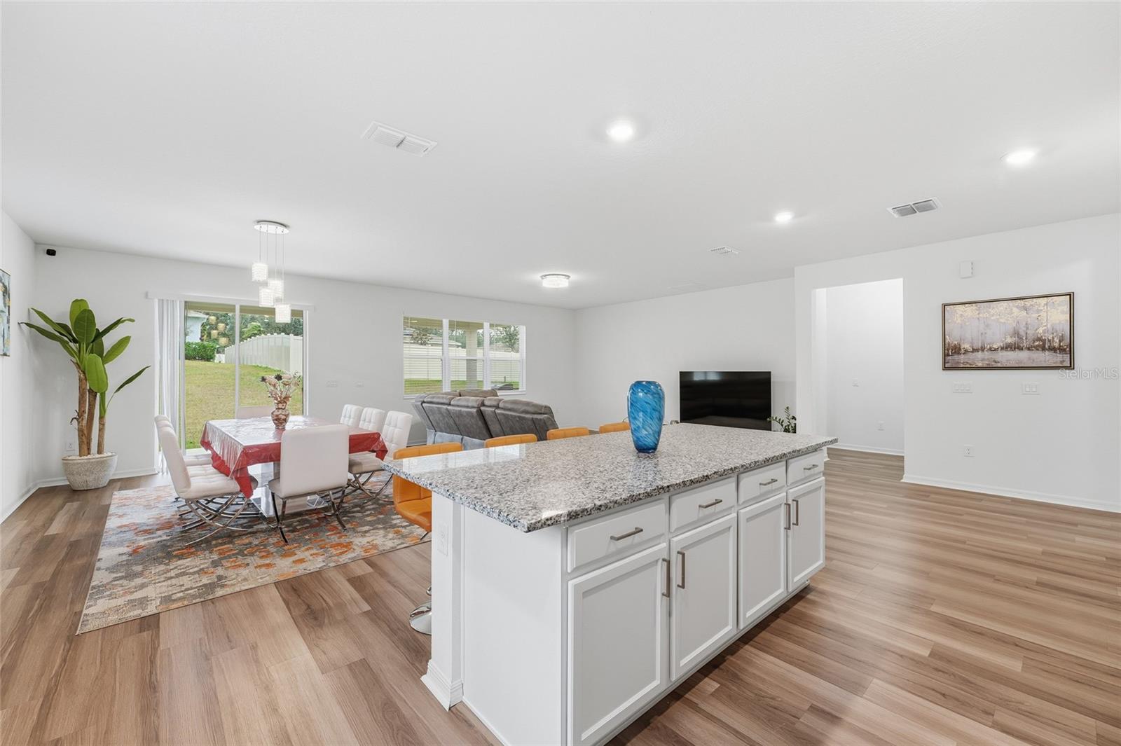 RESERVE/LK RDG - Residential